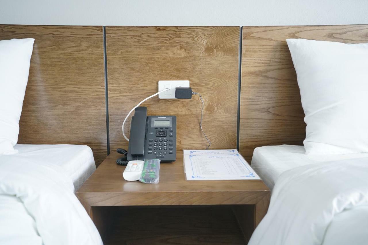 Lex Hotel Ха Лонг Екстериор снимка